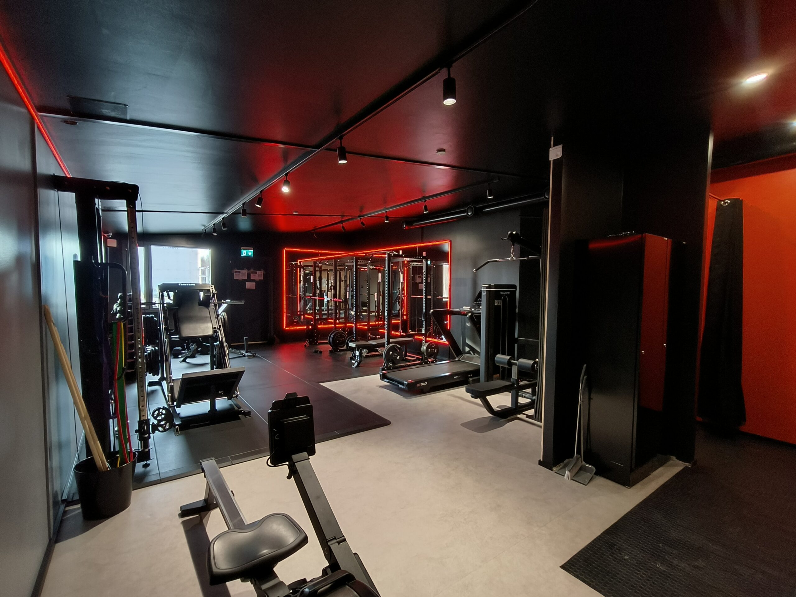 PunttiKontti laajakuva kuvattuna sisäpuolelta.